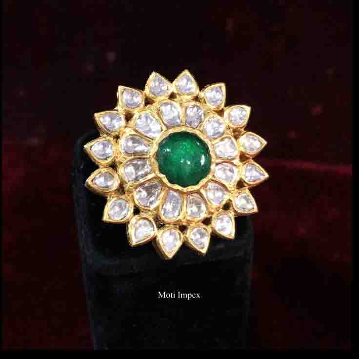 18k Gold Diamond Polki Wedding Ring Green Beryal